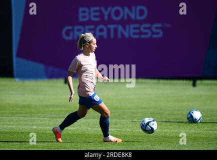 L'inglese Jordan Nobbs in azione durante una sessione di allenamento allo Spencer Park di Brisbane, Australia. I Lioness daranno il via alla loro campagna di Coppa del mondo FIFA contro Haiti sabato 22 luglio a Brisbane. Data immagine: Venerdì 21 luglio 2023. Foto Stock