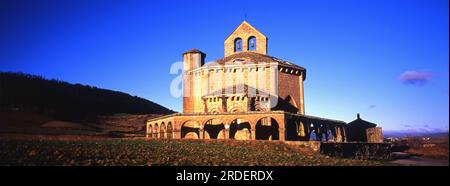 Santa Maria de Eunate (romanico XII secolo) Muruzabal. Navarre. Spagna. Foto Stock