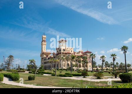 Vista panoramica del palazzo di Montazah ad Alessandria d'Egitto Foto Stock