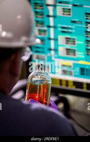 Laboratorio energetico per l'analisi dei prodotti di raffinazione Foto Stock