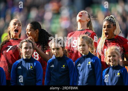 Melbourne, Australia. 21 luglio 2023. I calciatori canadesi si si fanno beffe prima della partita del gruppo B tra Canada e Nigeria alla Coppa del mondo femminile 2023 a Melbourne, in Australia, il 21 luglio 2023. Crediti: Mao Siqian/Xinhua/Alamy Live News Foto Stock