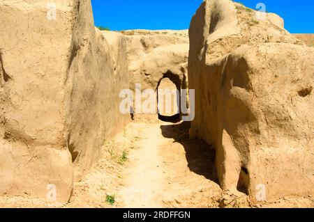 Nisa, Asgabat, antica capitale dei parti, sito di scavo, monti Kopet-Dag, Ashgabat, Turkmenistan Foto Stock