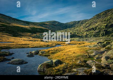 FOTO SCATTATA A GREDOS, SULLA STRADA PER LAGUNA GRANDE, SCATTATA NEL NOVEMBRE 2022 Foto Stock