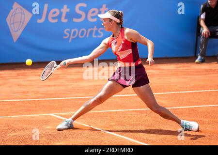 Bella, Francia. 20 luglio 2023. ELISE MERTENS dal Belgio in azione durante la Hopman Cup 2023, ITF World Mixed Team Championships il 20 luglio 2023 al Nice Lawn Tennis Club di Nizza, Francia (Credit Image: © Emilie Lohmann/ZUMA Press Wire/Alamy Live News) SOLO PER USO EDITORIALE! Non per USO commerciale! Foto Stock