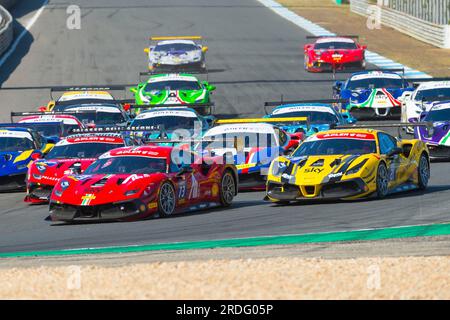 Estoril, Portogallo. 15 luglio 2023. 17 Ferrari 488 EVO parte da Estoril Cicuit durante il Ferrari Challenge 2023 (Jose Salgueiro/SPP) credito: SPP Sport Press Photo. /Alamy Live News Foto Stock