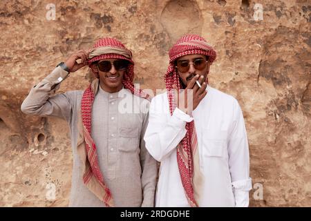 Ritratto dei beduini, Wadi Rum, Aquaba, Giordania Foto Stock