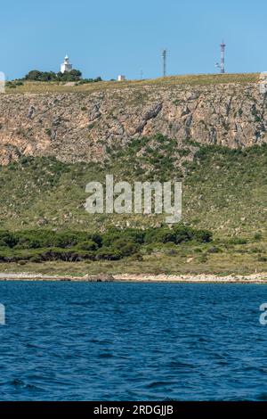 Faro di Santa Pola dal mare, Alicante, Costa Blanca, Spagna - foto stock Foto Stock