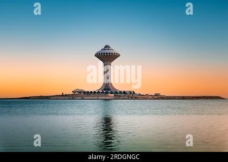 Khobar Water Tower durante il giorno, Provincia Orientale, al Khobar, Arabia Saudita. 02 APRILE 2021. Foto Stock