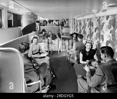 Detroit, Michigan: c. 1947 Una vista della sala di osservazione del "Train of Tomorrow" della General Motor. Il treno è ora impegnato in un tour nazionale delle principali città degli Stati Uniti. Foto Stock