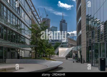 Il complesso edilizio The Wave, Francoforte, Westend, Germania Foto Stock