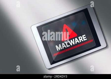 Desktop visualizza la foto dell'avviso malware sullo schermo del tablet digitale. Informazioni compromesse. Virus Internet sicurezza informatica e criminalità informatica. Foto Stock