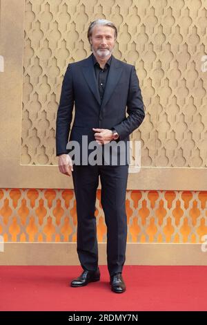 Londra, Regno Unito. 26 giugno 2023. Mads Mikkelsen partecipa all'Indiana Jones e al Dial of Destiny UK Premiere Arrivals al Cineworld, Leicester Square a Londra, in Inghilterra. Crediti: S.A.M./Alamy Live News Foto Stock