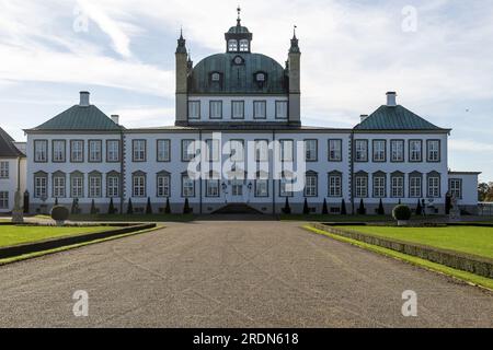 La costruzione del 'Castello di Fredensborg' fu iniziata nel 1719. Dopo la sua inaugurazione nel 1722, fu in seguito ampliato e ricostruito. Re Christian 9 e Qu Foto Stock