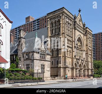 Clinton Hill Historic District: 279 Lafayette Avenue, Emmanuel Baptist Church, progettata da Francis Kimball e costruita nel 1887. Foto Stock