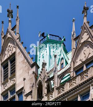 Fort Greene Historic District: Dettaglio di 300 Vanderbilt Avenue, Queen of All Saints Roman Catholic Church, by Reily & Steinback, costruito nel 1913. Foto Stock