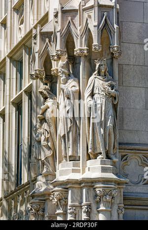 Fort Greene Historic District: Dettaglio di 300 Vanderbilt Avenue, Queen of All Saints Roman Catholic Church, by Reily & Steinback, costruito nel 1913. Foto Stock