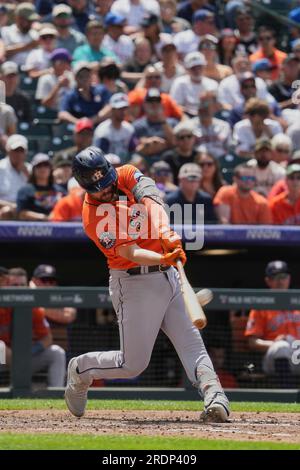 19 luglio 2023 l'esterno destro di Houston Chas McCormick (6) colpisce un homer durante la partita con Houston Astros e Colorado Rockies tenutasi al Coors Field di Denver Co. David Seelig/Cal Sport medi Foto Stock