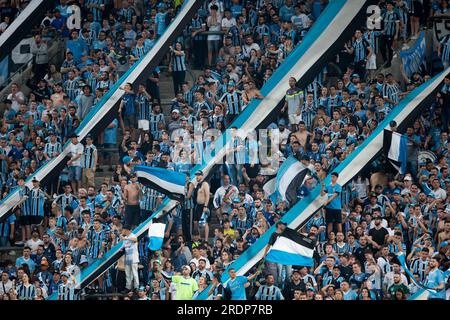 Porto Alegre, Brasile. 22 luglio 2023. Tifosi del Gremio, durante la partita tra Gremio e Atletico Mineiro, per la serie A brasiliana 2023, allo stadio Arena do Gremio, a Porto Alegre il 22 luglio. Foto: Richard Ducker/DiaEsportivo/Alamy Live News Credit: DiaEsportivo/Alamy Live News Foto Stock