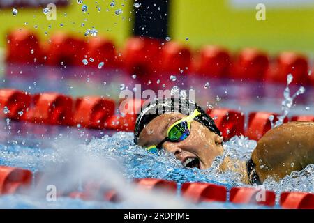 Fukuoka, Giappone. 23 luglio 2023. Summer McIntosh of Canada gareggia nelle 400m Heats di freestyle femminile durante il ventesimo Campionato Mondiale di Aquatics presso la Marine Messe Hall A di Fukuoka (Giappone), 23 luglio 2023. Crediti: Insidefoto di andrea staccioli/Alamy Live News Foto Stock