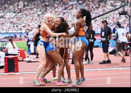 Londra, Regno Unito. 23 luglio 2023. I Paesi Bassi vincono il 4x100 m femminile durante la riunione della Wanda Diamond League presso lo Stadio di Londra a Stratford, Londra, in Inghilterra, domenica 23 luglio 2023. (Foto: Pat Scaasi | mi News) crediti: MI News & Sport /Alamy Live News Foto Stock