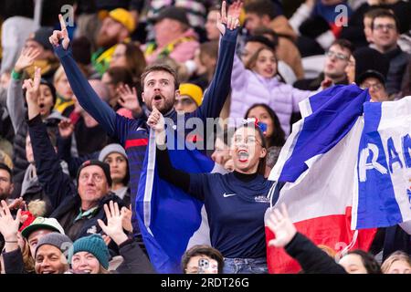 Sydney, Australia. 23 luglio 2023. I tifosi della squadra francese reagiscono durante una partita del gruppo F tra Francia e Giamaica alla Coppa del mondo femminile 2023 a Sydney, Australia, il 23 luglio 2023. Credito: HU Jingchen/Xinhua/Alamy Live News Foto Stock