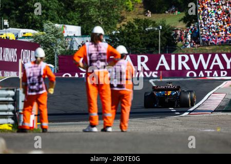 Mogyorod, Ungheria. 23 luglio 2023. Marshalls pista durante il Gran Premio d'Ungheria di Formula 1 Qatar Airways 2023, undicesimo round del Campionato Mondiale di Formula 1 2023 dal 21 al 23 luglio 2023 sull'Hungaroring, a Mogyorod, Ungheria - foto Florent Gooden/DPPI Credit: DPPI Media/Alamy Live News Foto Stock