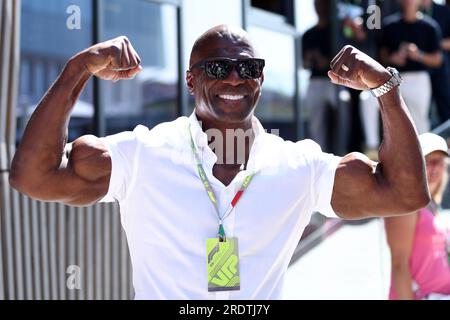 Mogyorod, Ungheria. 23 luglio 2023. L'attore Terry si avvale del paddock prima del Gran Premio di F1 d'Ungheria . Crediti: Marco Canoniero/Alamy Live News Foto Stock