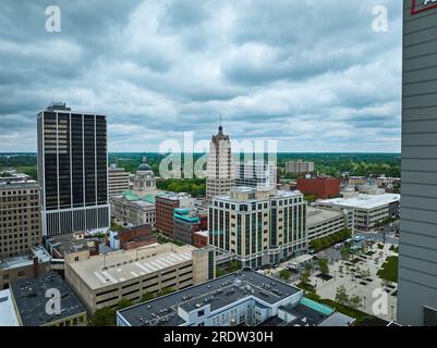 Edificio per uffici PNC vicino al tribunale nel centro di Fort Wayne Foto Stock