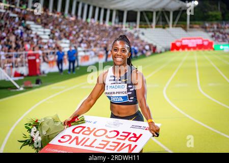 Shelly-Ann FRASER-PRYCE dopo aver vinto la gara femminile di sprint di 100 metri durante il WACT/Europe Silver Athletics Meeting celebrato a Madrid, in Spagna, allo stadio Vallehermoso sabato 22 luglio 2023 Foto Stock