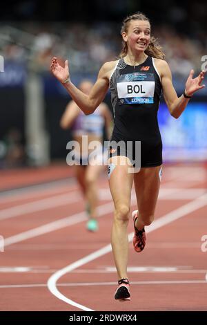 Femke BOL festeggia dopo aver battuto il record europeo di 400 m ostacoli nella Wanda Diamond League allo Stadio di Londra Foto Stock
