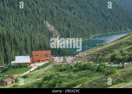 Kazakistan, Parco Nazionale dei Laghi di Kolsay. Lago Lower Kolsay. Foto Stock