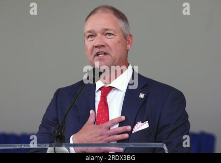 Cooperstown, Stati Uniti. 23 luglio 2023. Il nuovo membro della National Baseball Hall of Fame, Scott Rolen, tiene il suo discorso di orientamento durante le cerimonie a Cooperstown, New York, domenica 23 luglio 2023. Foto di Bill Greenblatt/UPI credito: UPI/Alamy Live News Foto Stock