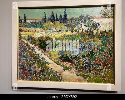 La mostra del Metropolitan Museum of Art, "i cipressi di Van Gogh", è la prima mostra dedicata agli alberi, tra i più famosi nella storia dell'arte. "Garden at Arles", luglio 1888 Foto Stock