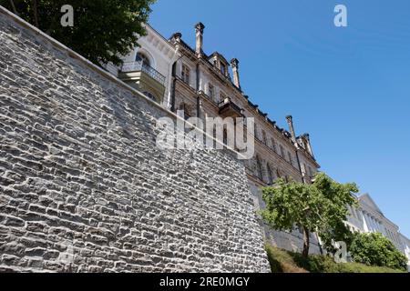 Ex Palazzo Ungern-Sternberg sulla collina di Toompea nel centro storico di Tallinn, Estonia. Attualmente è la residenza dell'Accademia estone delle scienze Foto Stock