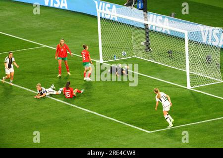 Melbourne, Australia. 24 luglio 2023. La portiere del Marocco Khadija er-Rmichi è in azione durante la Coppa del mondo femminile FIFA Australia e nuova Zelanda 2023, la partita a gironi tra Germania e Marocco al Melbourne Rectangular Stadium. La Germania ha vinto la partita 6-0. (Foto di George Hitchens/SOPA Images/Sipa USA) credito: SIPA USA/Alamy Live News Foto Stock