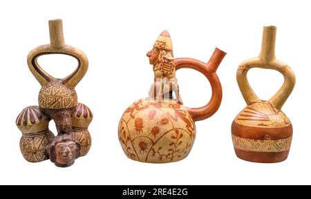 Vasi con beccuccio in ceramica verniciata della cultura Mochica del Perù. Primo periodo intermedio tra il 100 a.C. e il 1700 d.C. Foto Stock