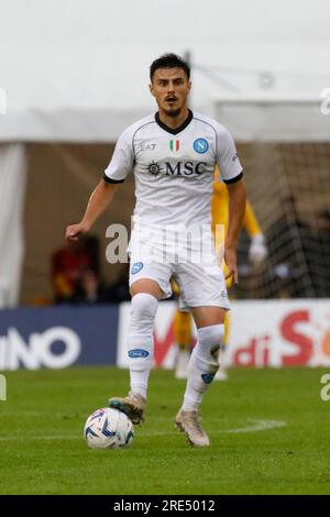 Dimaro, Napoli, Italia. 24 luglio 2023. Eljif Elmas di Napoli durante una partita amichevole di calcio pre-stagionale contro Spal, Dimaro Italia (Credit Image: © Ciro De Luca/ZUMA Press Wire) SOLO EDITORIALE! Non per USO commerciale! Foto Stock