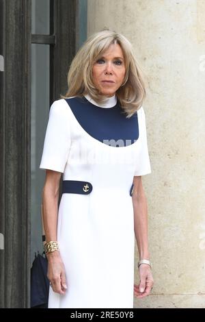 Parigi, Francia. 25 luglio 2023. Brigitte MACRON al palazzo Elysee di Parigi il 25 luglio 2023. (Foto di Lionel Urman/Sipa USA) credito: SIPA USA/Alamy Live News Foto Stock