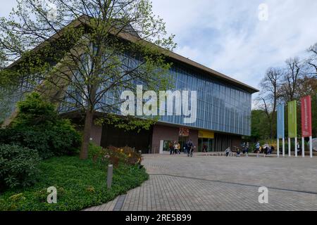 Design Museum London, Kensington High Street, Kensington, Londra, Inghilterra, Regno Unito Foto Stock