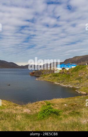 Lago a Qaqortoq, Groenlandia a luglio Foto Stock