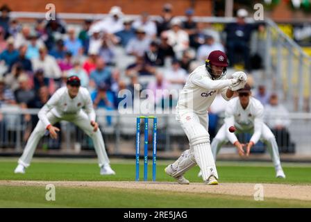 25 luglio 2023; Old Trafford, Manchester, Inghilterra: Division 1 County Championship Cricket, Lancashire contro Northamptonshire Day 1; Luke Procter del Northamptonshire colpisce al wicket Foto Stock