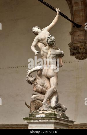 Sculture vicino a Palazzo Vecchio in Piazza della Signoria Foto Stock