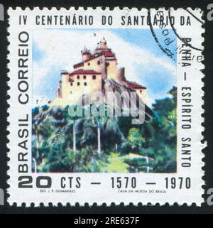 BRASILE - CIRCA 1970: Timbro stampato dal Brasile, mostra la Chiesa di Penha, circa 1970 Foto Stock