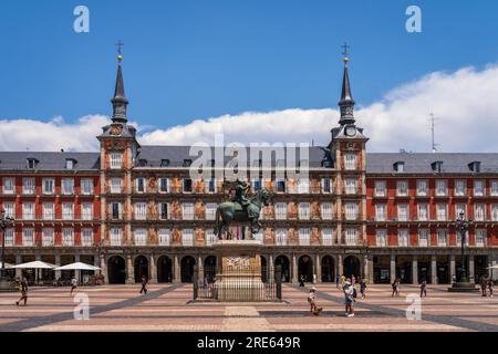 Plaza Mayor, la piazza principale del centro storico di Madrid. Spagna. Foto Stock