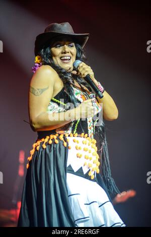 Cantante messicana Lila Downs performing live Foto Stock