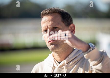 Wyong, Australia. 26 luglio 2023. Calcio, donne: Coppa del mondo, Germania, conferenza stampa: Panagiotis 'Joti' Chatzialexiou, direttore sportivo delle squadre nazionali, parla prima della conferenza stampa. Credito: Sebastian Christoph Gollnow/dpa/Alamy Live News Foto Stock