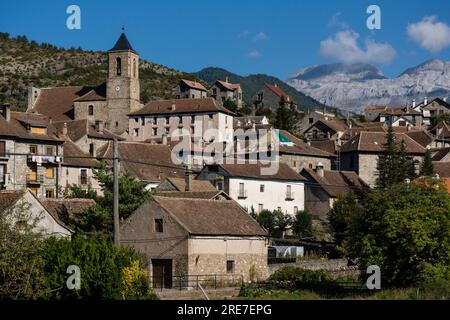 iglesia de San Martín de Hecho, siglo XIX, valle de Hecho, pirineo aragones, Huesca, Spagna Foto Stock