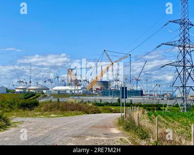 Il vasto cantiere della centrale nucleare di hinkley Point nel Somerset, inghilterra, Regno Unito Foto Stock