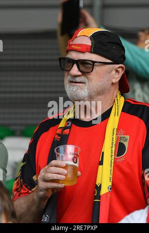 La Louviere, Belgio. 24 luglio 2023. Tifoso belga nella foto di una partita di calcio femminile tra le nazionali femminili Under 19 dell'Austria e del Belgio al Torneo finale UEFA Under 19 EURO femminile nella terza giornata del gruppo A di martedì 24 luglio 2023 a la Louviere, in Belgio. Credito: Sportpix/Alamy Live News Foto Stock