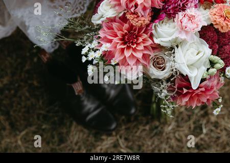 Bouquet floreale di fiori da matrimonio rustico in Australia Foto Stock